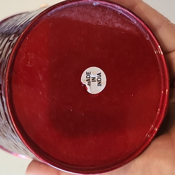 Free With Purchase Mini Red tin flower pot - Picture 2 of 3